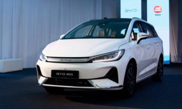 Kering Names Renault’s de Meo as CEO, Shares Soar Kering Names Renault’s de Meo as CEO, Shares Soar