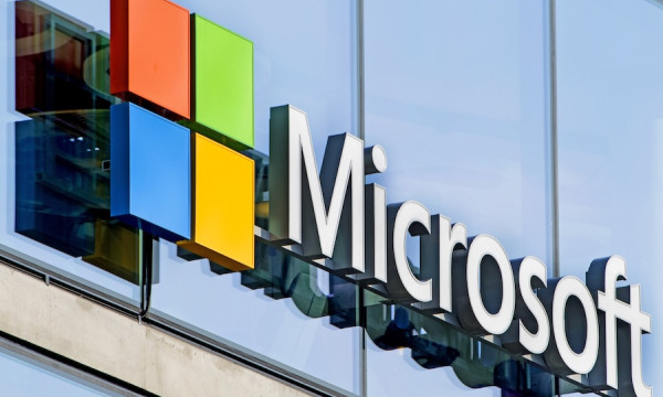 Microsoft Briefly Hits $4 Trillion as Tech Stocks Surge Microsoft Briefly Hits $4 Trillion as Tech Stocks Surge