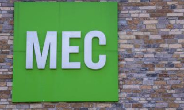 Some MEC snowsuits recalled due to mould Some MEC snowsuits recalled due to mould