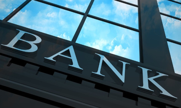 Bank M&A Buzz Grows as Trump-Era Regulators Ease Rules Bank M&A Buzz Grows as Trump-Era Regulators Ease Rules