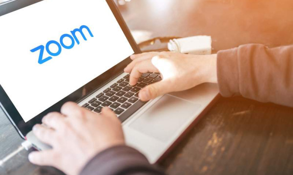 Zoom's chief accounting officer sells shares worth over $123k By Investing.com Zoom's chief accounting officer sells shares worth over $123k By Investing.com
