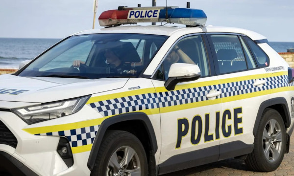 British man dies at Aussie tourist hotspot British man dies at Aussie tourist hotspot