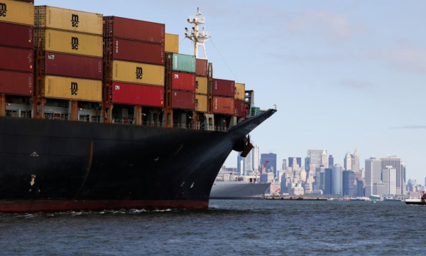 U.S. economy grew at a 2.8% pace in the third quarter, less than expected U.S. economy grew at a 2.8% pace in the third quarter, less than expected