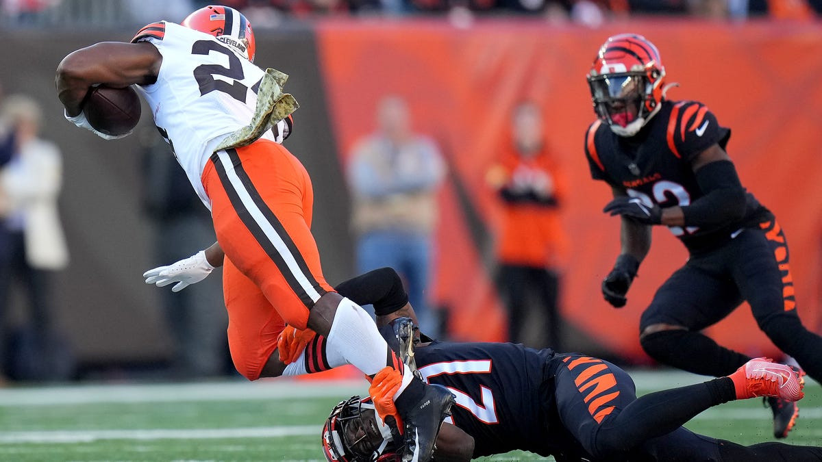 Browns' injury report vs Bengals: Nick Chubb, Myles Garrett practice; Denzel Ward limited