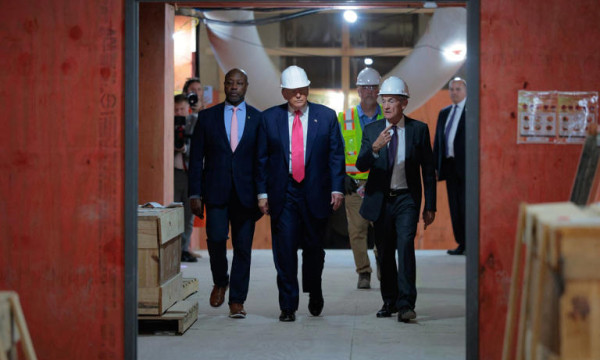 Fed Holds Firm as Trump Pushes for Steep Rate Cuts Fed Holds Firm as Trump Pushes for Steep Rate Cuts