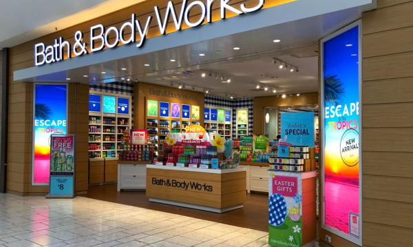 Bath & Body Works Hires Ex-Nike Executive as CEO Bath & Body Works Hires Ex-Nike Executive as CEO