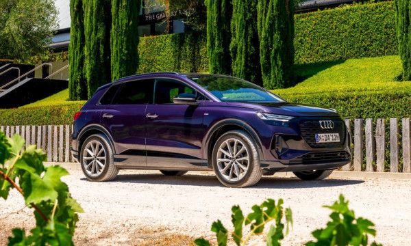 2025 Audi Q4 e-tron review 2025 Audi Q4 e-tron review