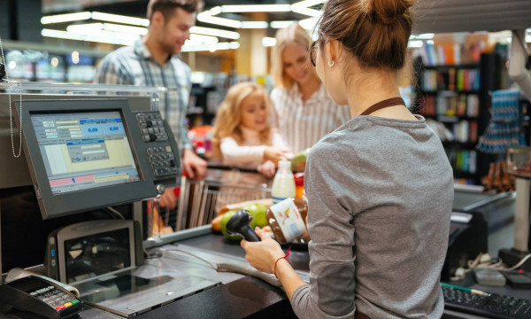 US Retail Sales Climb in July on Autos, Promotions US Retail Sales Climb in July on Autos, Promotions