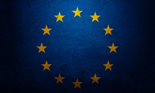 EU Warns of Retaliation as Trump Tariff Deadline Looms EU Warns of Retaliation as Trump Tariff Deadline Looms